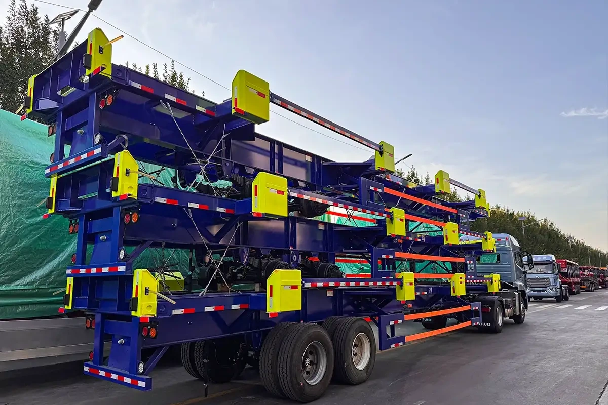 Terminal container chassis trailer multi-units stacked for export sea freight
