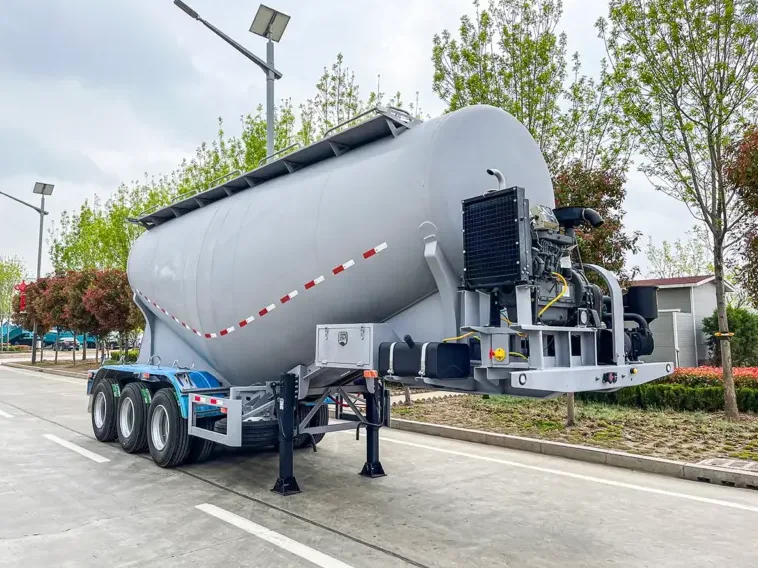 Cement tanker semi trailer with 3-axle configuration and welded pressure tank body for bulk powder transport