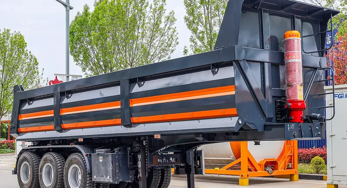3-axle rear dump semi trailer hauling aggregate — the trailer segment of the tipper trucks market
